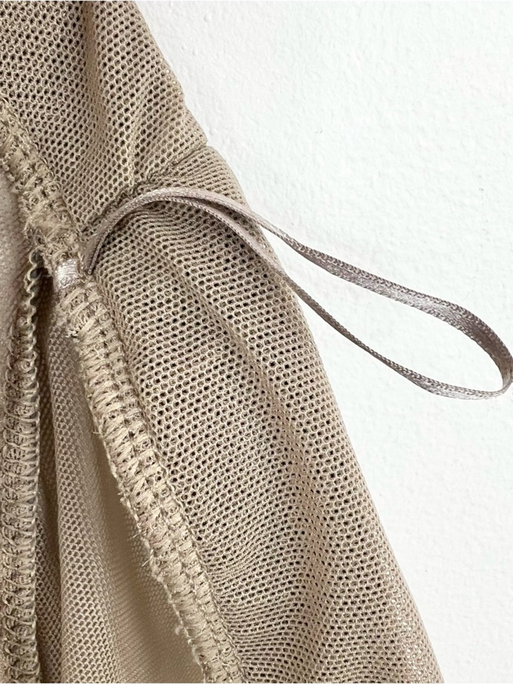 Emporio Armani S/S 21 taupe sheer Ruched Mesh bodycon midi skirt IT 40 - Picture 9 of 12